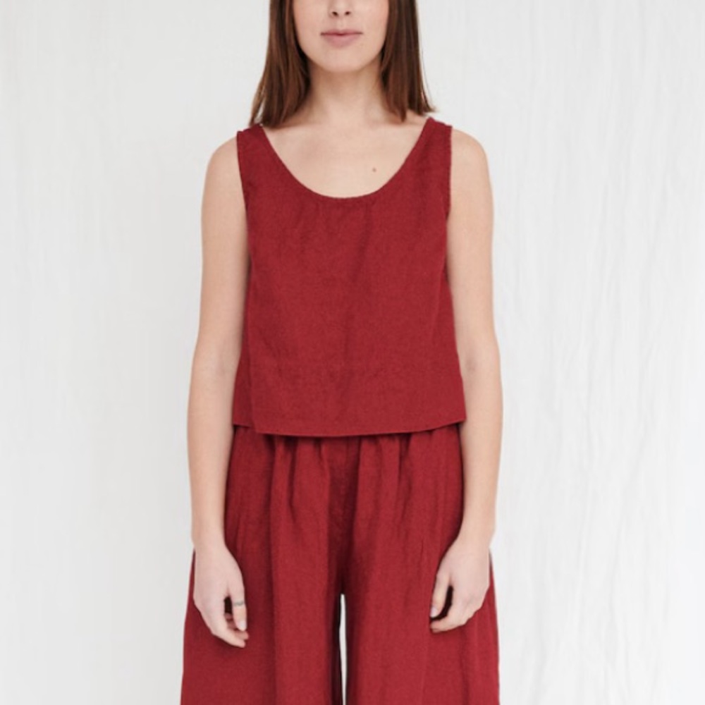Linenfox Malibu Burgundy Red Linen Tank Top